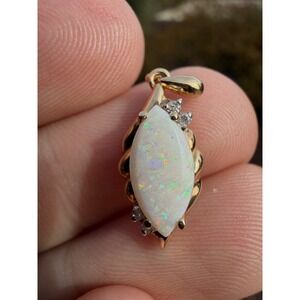 Vintage 14k Solid Yellow Gold Natural White Marquise Opal Diamond Pendant 1.50g
